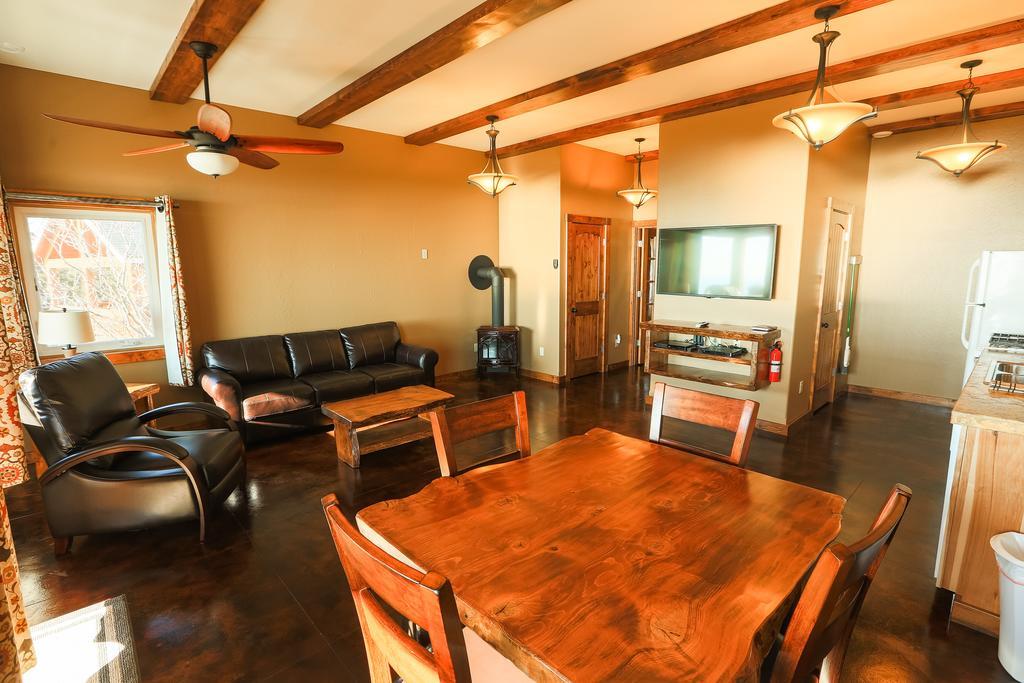 Baycrest Lodge Хомер Экстерьер фото